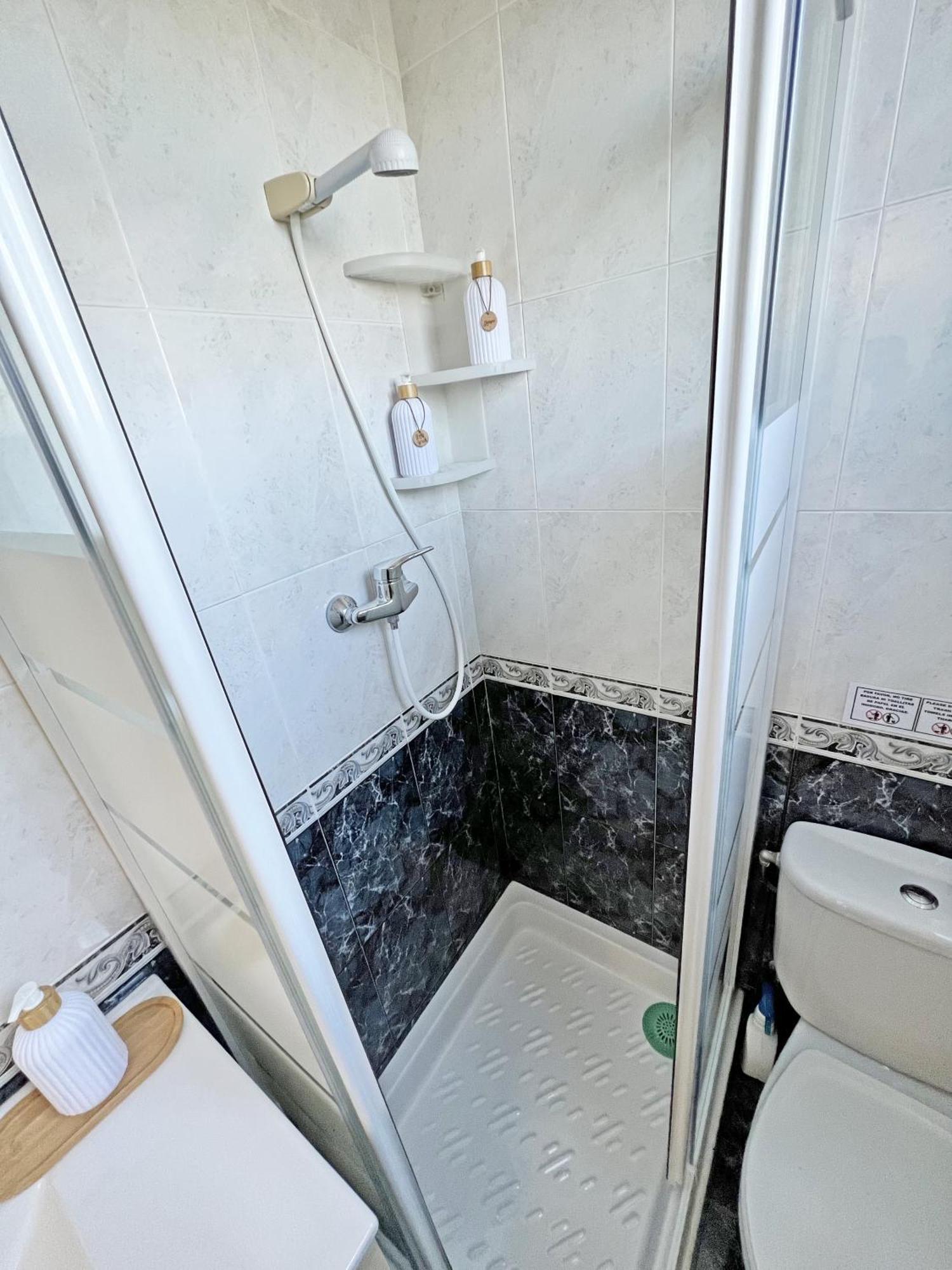 Apartamento A 100 Metros De La Playa. Parking Gratuito Privado Alicante Exterior foto
