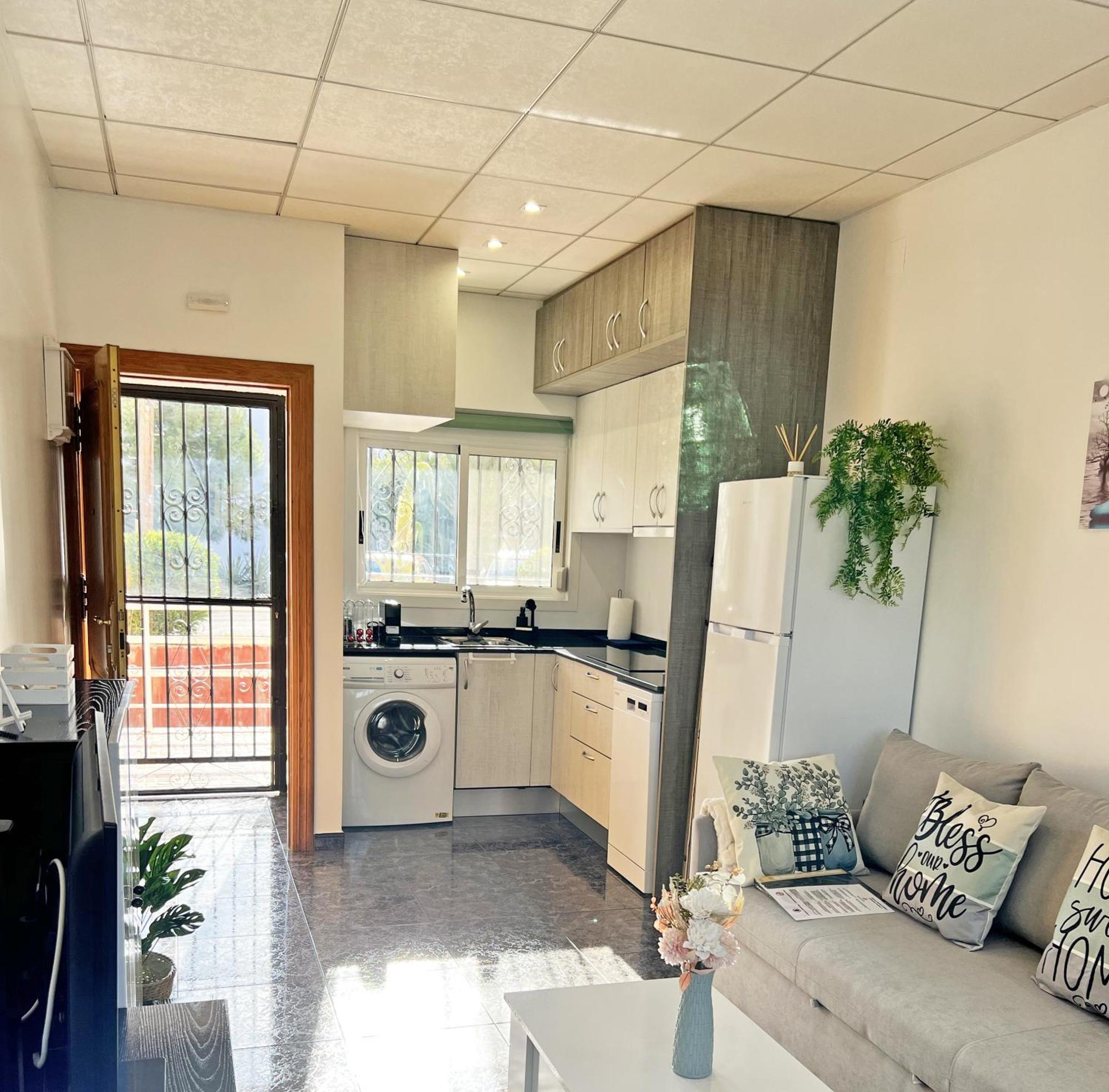 Apartamento A 100 Metros De La Playa. Parking Gratuito Privado Alicante Exterior foto