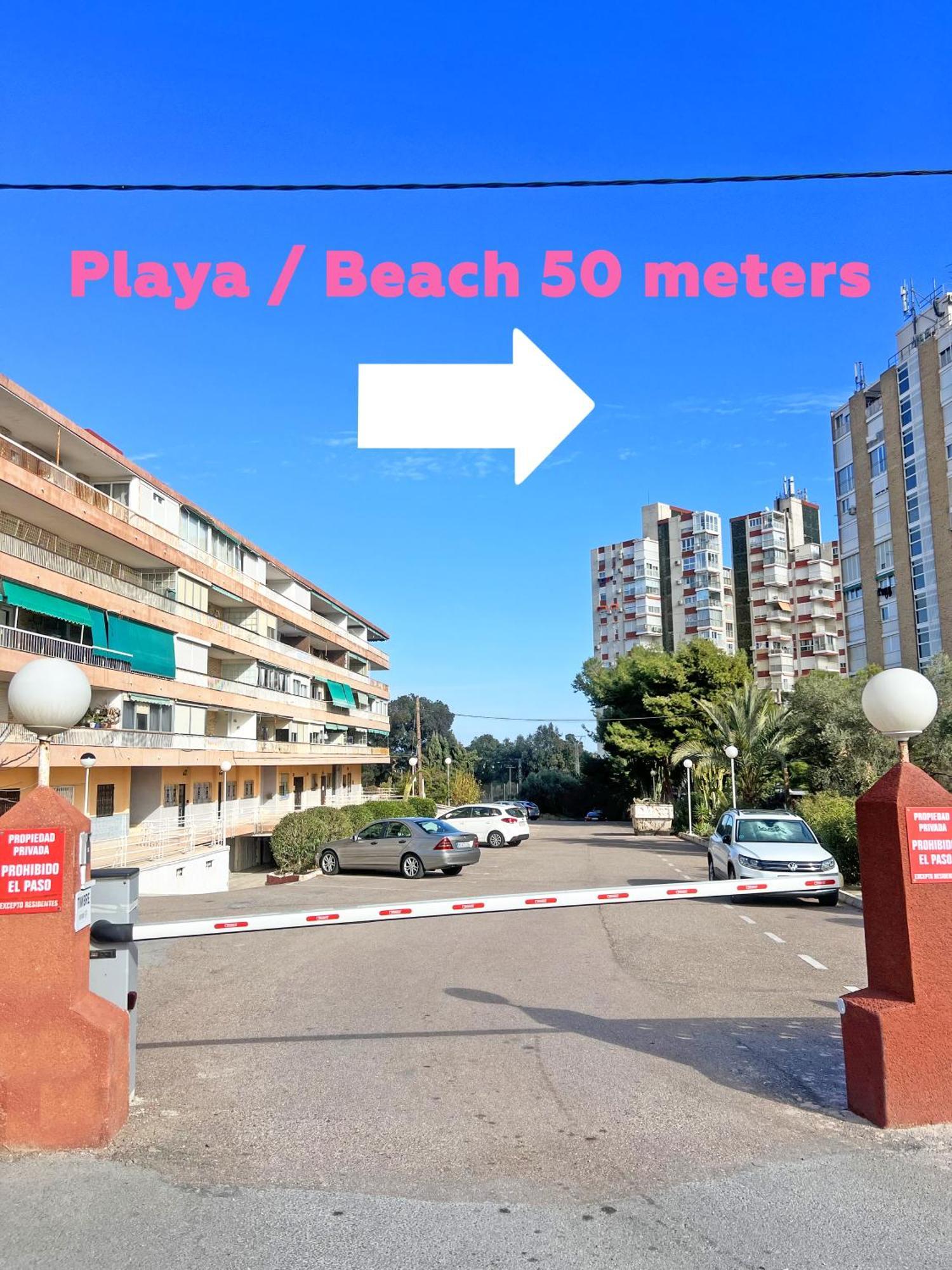 Apartamento A 100 Metros De La Playa. Parking Gratuito Privado Alicante Exterior foto